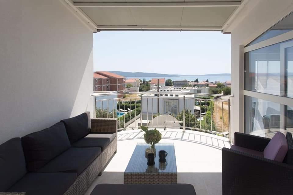 Apartman Luis Light Apartment Kastela Exterior photo